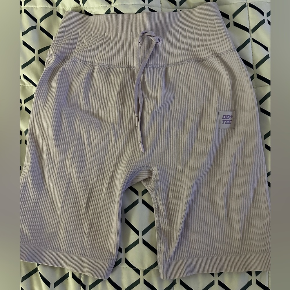 Bo and Tee scrunch butt lilac athletic shorts